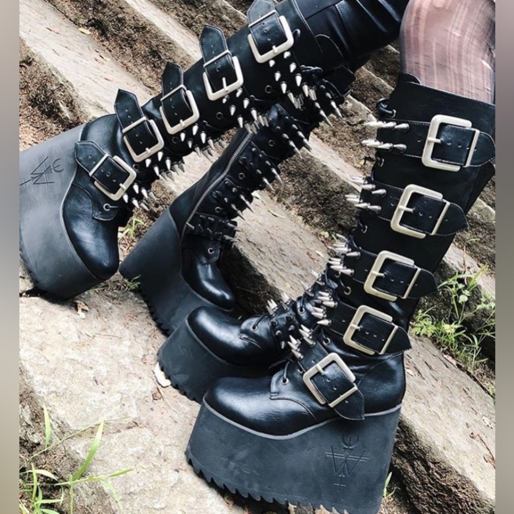 NEW DOLLS KILL WIDOW APPETITE FOR DESTRUCTION BOOTS Sz 8 - Picture 2 of 15